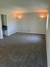 8327 Carr Ct in Lyons, IL - Building Photo - Building Photo