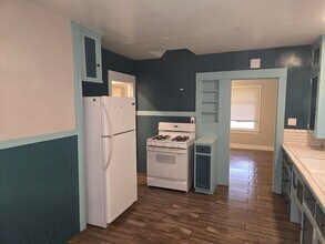 430 E Arrow in Upland, CA - Building Photo - Building Photo