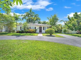 6510 SW 63rd Ct in South Miami, FL - Building Photo