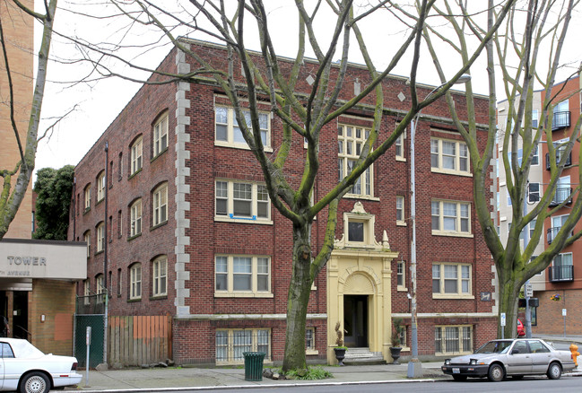 Stonecliff Apartments in Seattle, WA - Foto de edificio - Building Photo