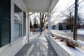 229 Miller Avenue in Portsmouth, NH - Building Photo - Building Photo