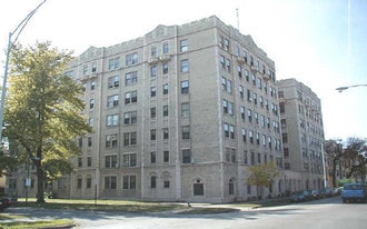 5501 W Washington Blvd Chicago, IL 60644 in Chicago, IL - Building Photo