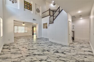 398 Blue Tee Ct in Las Vegas, NV - Building Photo - Building Photo