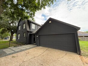 8134 Niles St in Houston, TX - Building Photo - Building Photo