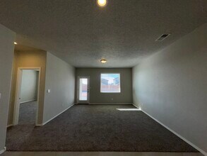752 Amatista Lp SE in Rio Rancho, NM - Building Photo - Building Photo