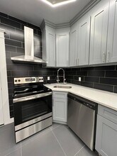 423 Shelton Ave in New Haven, CT - Building Photo - Building Photo