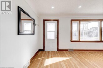 662 Harriet St in Welland, ON - Building Photo - Building Photo