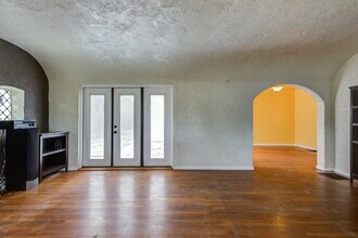 2305 18th St in Lubbock, TX - Building Photo - Building Photo