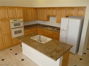 1257 Morning Skyline Ct in Henderson, NV - Building Photo - Building Photo