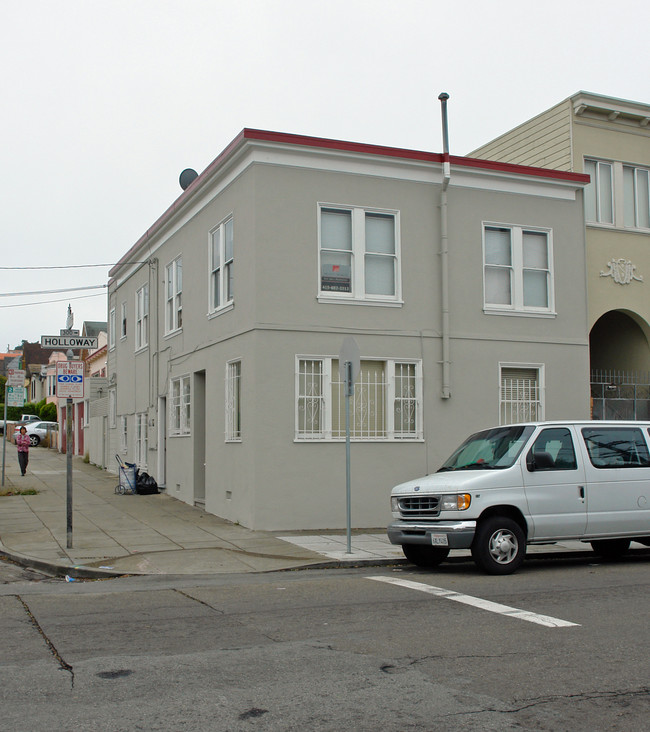 307-309 Holloway Ave in San Francisco, CA - Building Photo - Building Photo