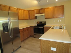 1910 Fountain Ct in Longmont, CO - Building Photo - Building Photo