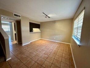 8915 McPherson Rd in Laredo, TX - Building Photo - Building Photo