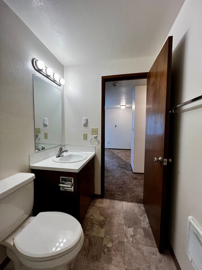 4212 S 3rd St in Union Gap, WA - Building Photo - Building Photo