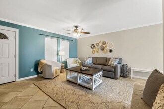 7405A Beach Dr in Panama City Beach, FL - Building Photo - Building Photo