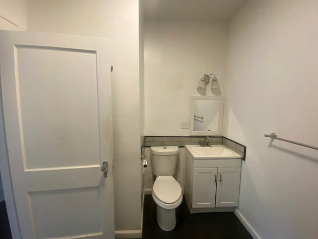 property at 1914 Calvert St