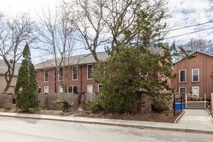 319 Mackay St in Ottawa, ON - Building Photo