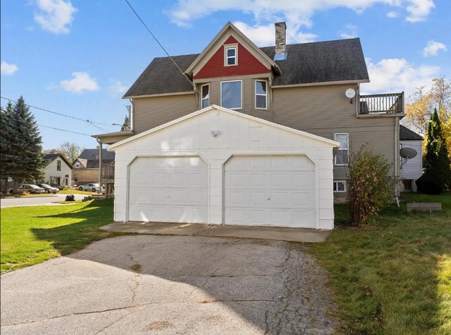 1201 Marshall St in Manitowoc, WI - Building Photo - Building Photo