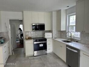 74 Poplar Ave in Deal, NJ - Building Photo - Building Photo