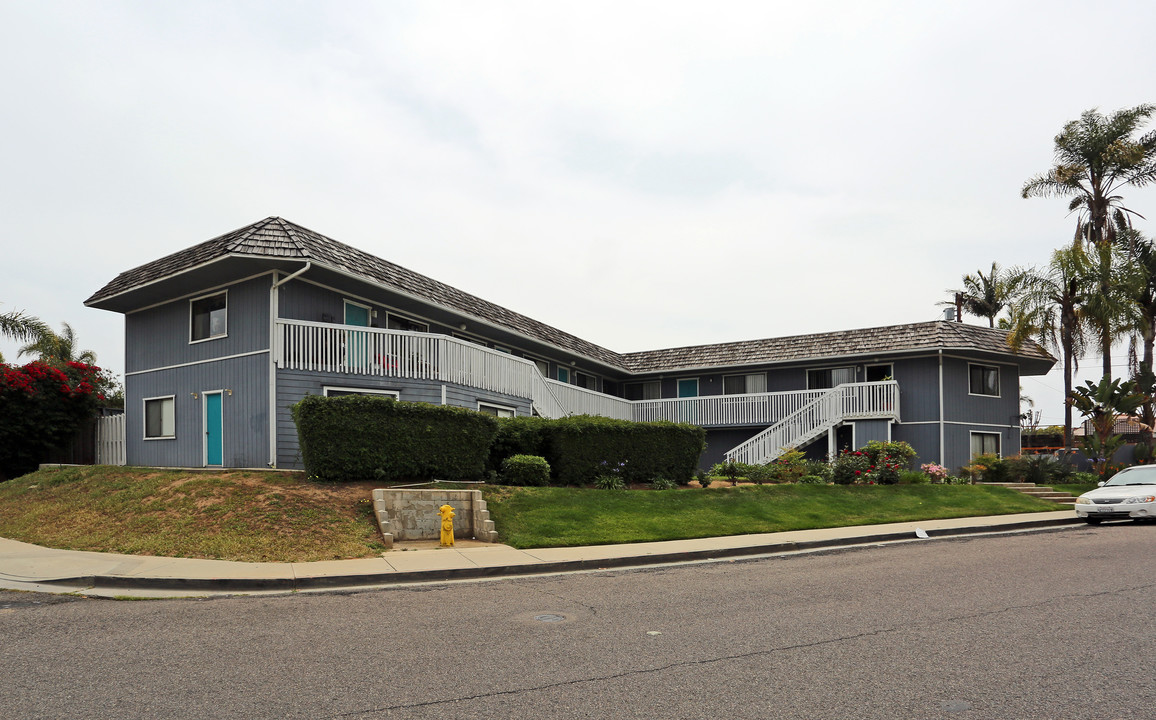 1115 Missouri Ave in Oceanside, CA - Foto de edificio