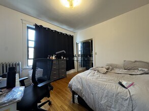 27 Egremont Rd, Unit 1 in Boston, MA - Foto de edificio - Building Photo