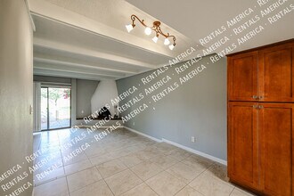 3214 S El Camino Dr in Tempe, AZ - Building Photo - Building Photo