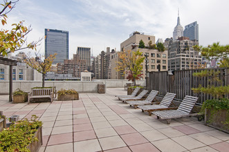 Chelsea Centro in New York, NY - Building Photo - Building Photo