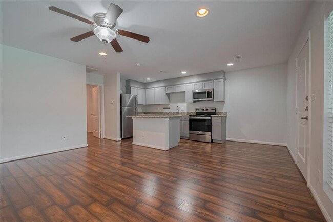 property at 5333 Richmond Ave.
