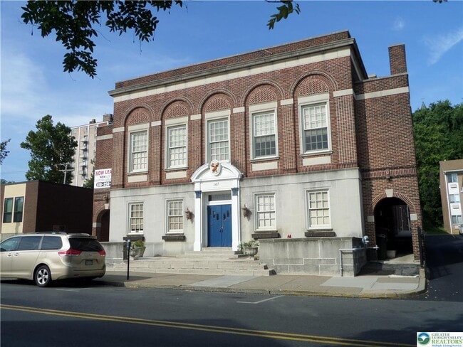 143 S 4th St in Easton, PA - Building Photo - Building Photo