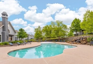 Stoneleigh Centerton Apartments in Centerton, AR - Building Photo - Building Photo