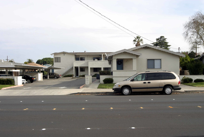 326-330 N L St in Livermore, CA - Foto de edificio - Building Photo