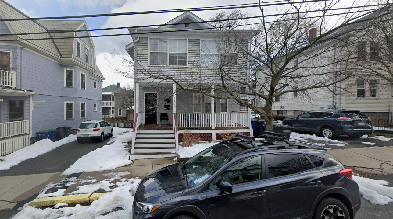 29 Chetwynd Rd, Unit 1 in Somerville, MA - Building Photo