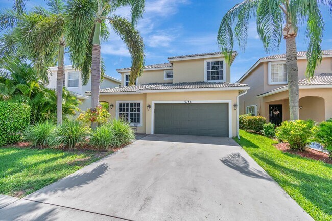6788 Hendry Dr in Greenacres, FL - Building Photo - Building Photo