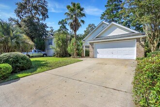 120 Oak Ridge Cir in Richmond Hill, GA - Building Photo - Building Photo