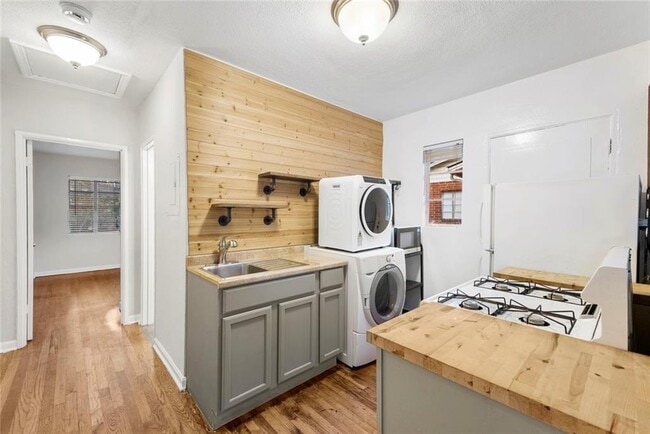 property at 121 Fairview St