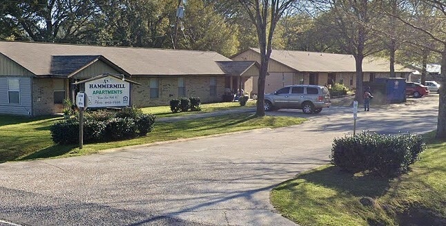 property at 5632 LA-182