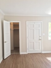 12420 Moorpark St in Studio City, CA - Building Photo - Building Photo