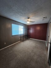 1976 Strawberry Dr NE in Rio Rancho, NM - Building Photo - Building Photo
