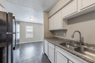 Riviera at 25th in Corpus Christi, TX - Foto de edificio - Building Photo