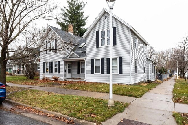 1204 5th Ave S, Unit 1 - 1204 in La crosse, WI - Foto de edificio - Building Photo