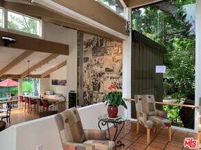 1115 Raintree Cir in Culver City, CA - Building Photo - Building Photo