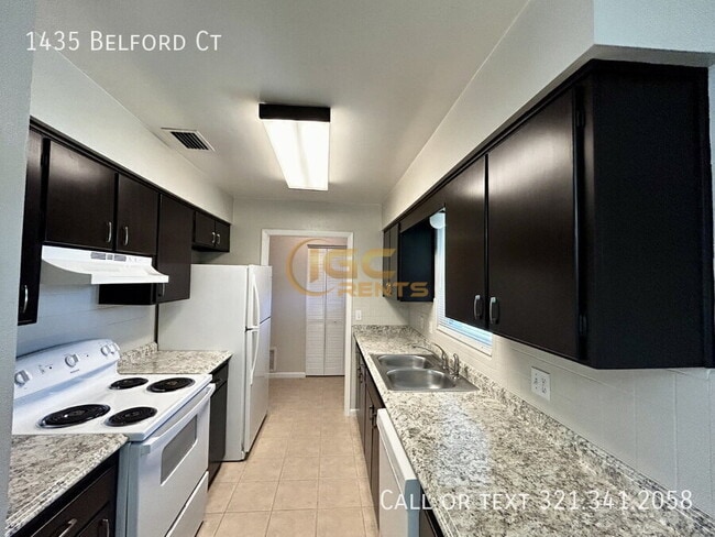 1435 Belford Ct in Merritt Island, FL - Building Photo - Building Photo