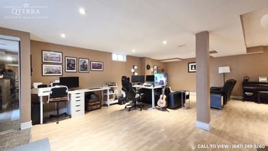 1609 Burnside Dr in Pickering, ON - Building Photo - Building Photo