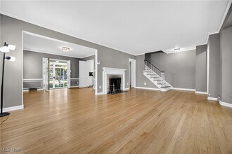 2287 S Belvoir Blvd in University Heights, OH - Building Photo - Building Photo