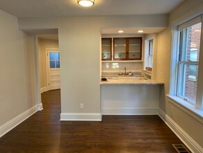 4927 Lindenwood Ave, Unit 4927 in St. Louis, MO - Building Photo - Building Photo