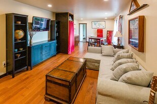 1428 72nd Ave SE in Lake Stevens, WA - Building Photo