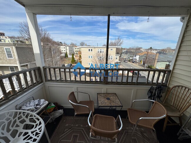 36 Bond St, Unit 3L