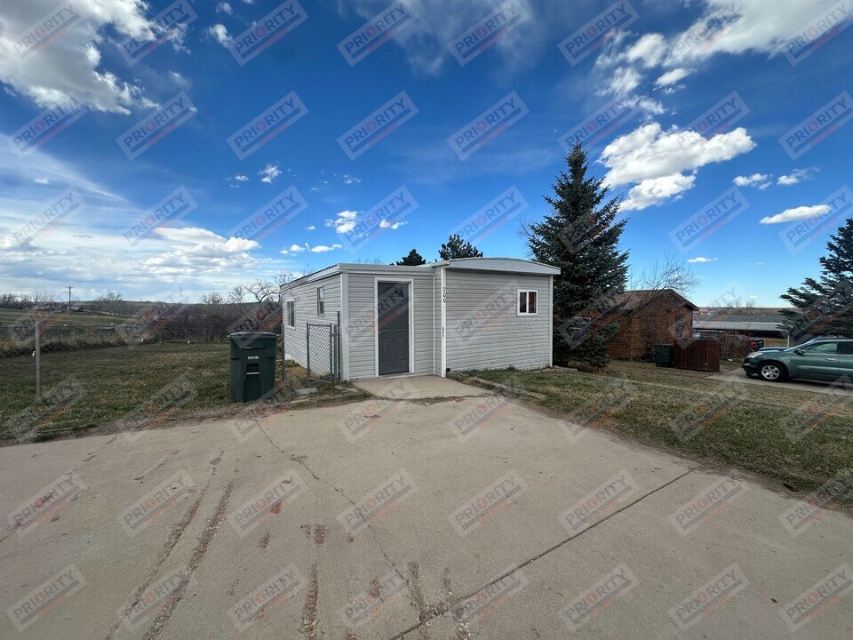 700 Kiowa Ave in Gillette, WY - Building Photo