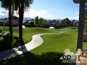 76915 Turendot St in Palm Desert, CA - Foto de edificio - Building Photo