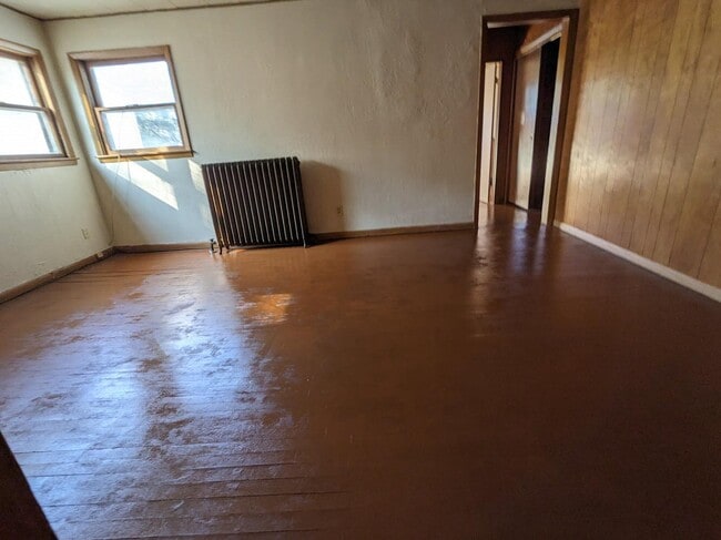 property at 501 W Adams St