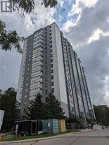 55 Green Valley Dr in Kitchener, ON - Building Photo